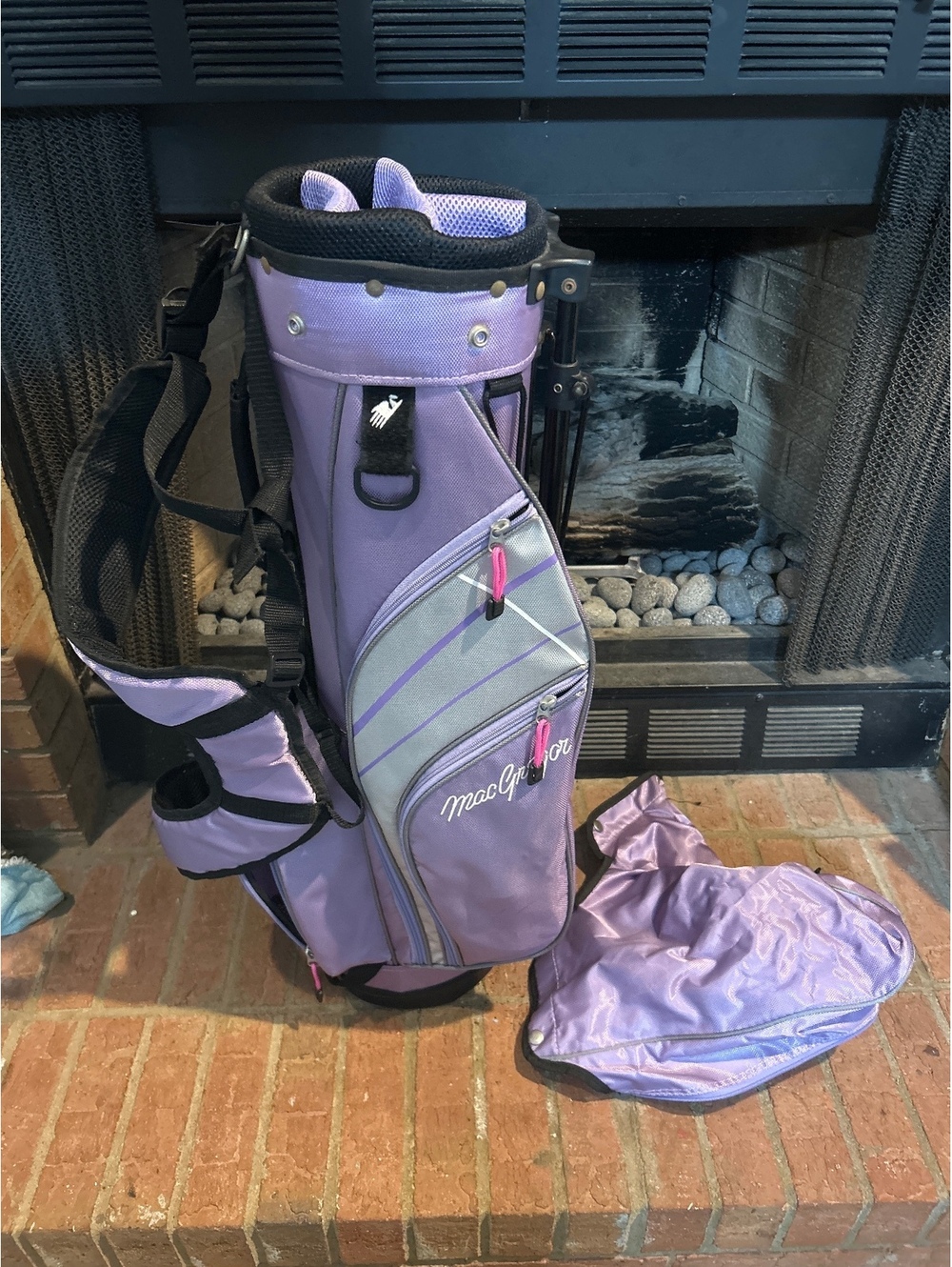 MacGregor Juniors Purple Golf Stand Bag with Rain Cover